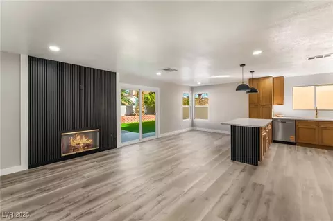8308 Monico Valley Ct, Las Vegas, NV 89128