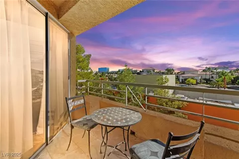 270 E Flamingo Rd #325, Las Vegas, NV 89169
