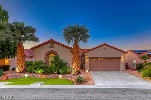 2470 Bedford Park Dr, Henderson, NV 89052
