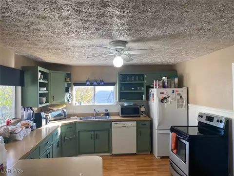 Kitchen - 735 Canyon St, Ely, NV 89301 photo 2 of 2