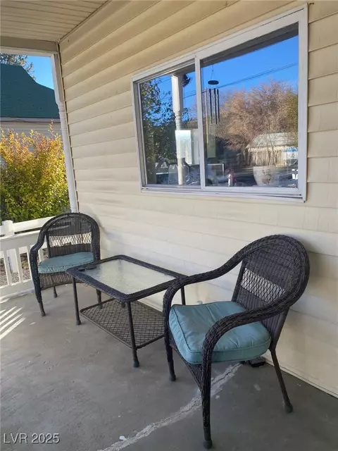 735 Canyon St, Ely, NV 89301