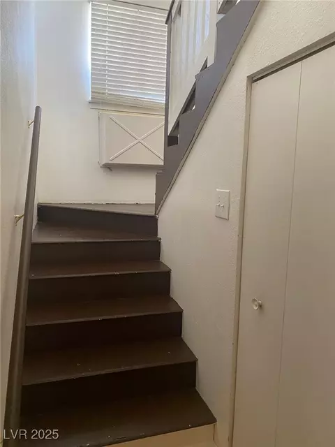 Entry Way - 735 Canyon St, Ely, NV 89301 photo 1 of 1