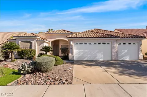 2206 Summerwind Cir, Henderson, NV 89052