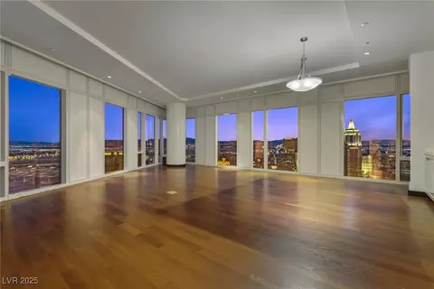 3750 Las Vegas Blvd #3204, Las Vegas, NV 89158