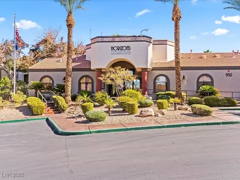 950 Seven Hills Dr #1426, Henderson, NV 89052