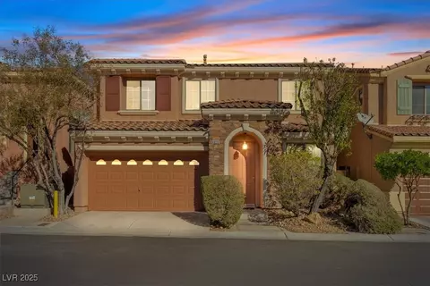 8026 Whiteriver Plateau Ln, Las Vegas, NV 89178