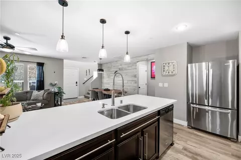 2115 Via Firenze, Henderson, NV 89044 photo 4