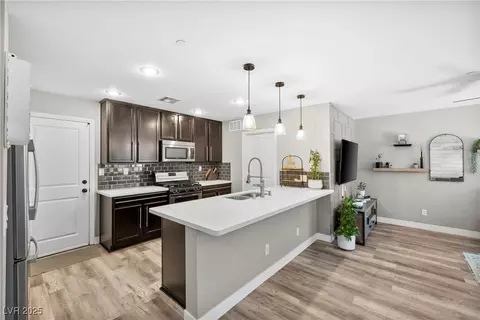 2115 Via Firenze, Henderson, NV 89044 photo 3