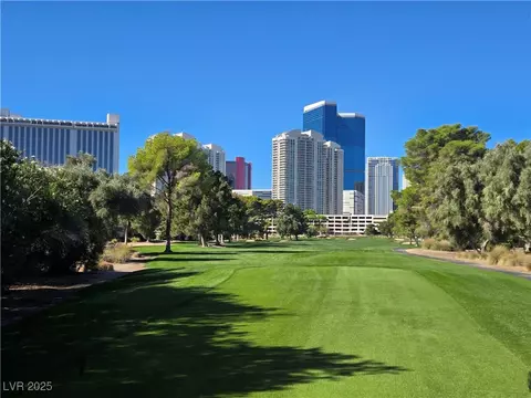 716 Tam O Shanter Dr, Las Vegas, NV 89109