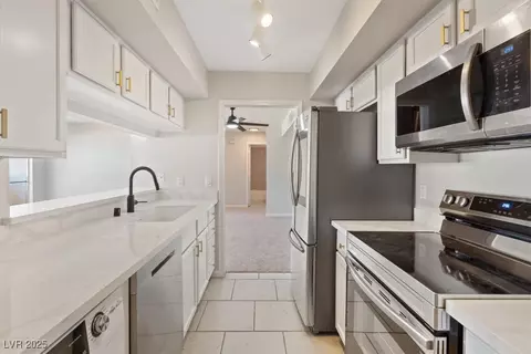 669 Oakmont Ave #3708, Las Vegas, NV 89109