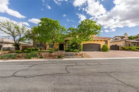 9749 Glistening Brook Ct, Las Vegas, NV 89149