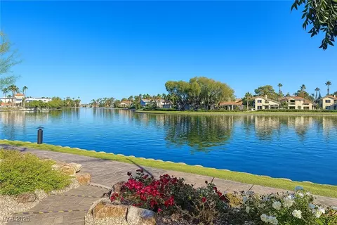 2417 Sun Shores Dr, Las Vegas, NV 89128