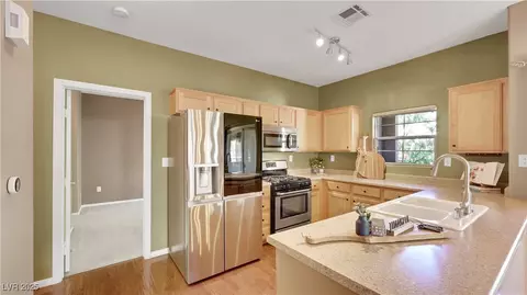 3915 Legend Hills St #204, Las Vegas, NV 89129