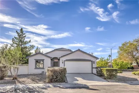 729 Turtleback Dr, North Las Vegas, NV 89031