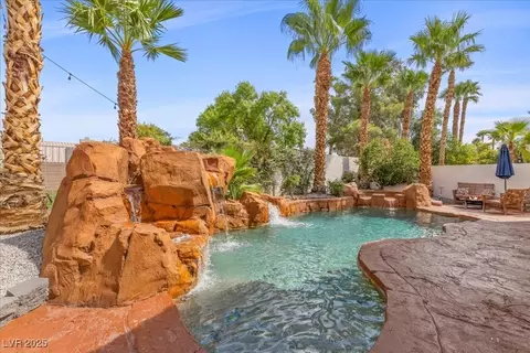 5004 Camino Del Rancho, Las Vegas, NV 89130