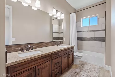 Bath - 421 Foxhall Rd, Henderson, NV 89002 photo 8 of 8