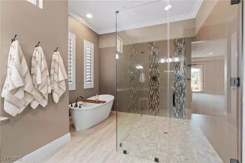 Bath - 421 Foxhall Rd, Henderson, NV 89002 photo 2 of 8