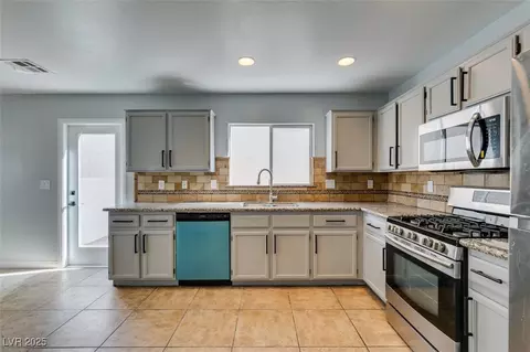 5207 Paradise Valley Ave, Las Vegas, NV 89156