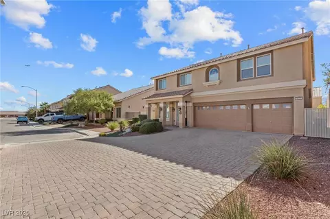 5825 Collier Falls Ave, Las Vegas, NV 89139