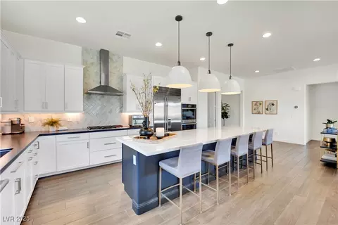 9860 Mariposa Lily Ave, Las Vegas, NV 89149