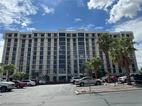 3930 University Center Dr #407, Las Vegas, NV 89119