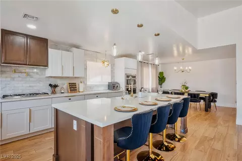 4774 Walteta Way, Las Vegas, NV 89119