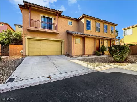 8122 Retriever Ave, Las Vegas, NV 89147