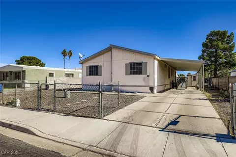 3586 Becerro Dr, Las Vegas, NV 89121