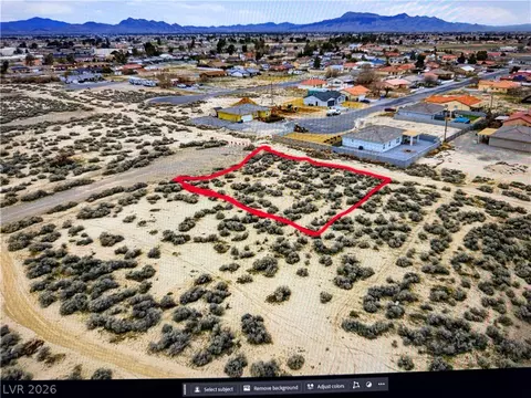 2141 Idaho St, Pahrump, NV 89048