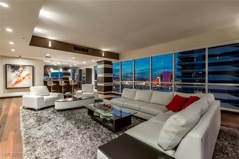 4525 Dean Martin Dr #2200, Las Vegas, NV 89103