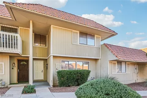 2414 Paradise Village Way, Las Vegas, NV 89120