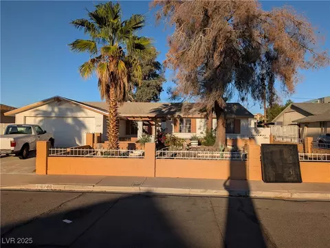 4248 Sheppard Dr, Las Vegas, NV 89121