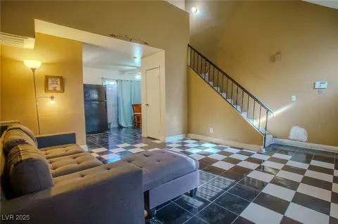 5156 Gray Ln #F, Las Vegas, NV 89119
