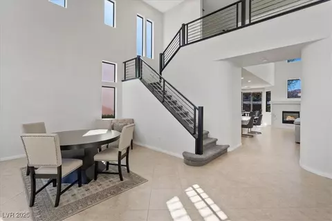 11205 Prado Del Rey Ln, Las Vegas, NV 89141