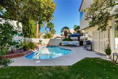 9608 Crystal Cup Cir, Las Vegas, NV 89117