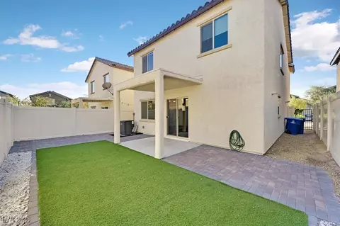 2212 Langmore St, Las Vegas, NV 89115