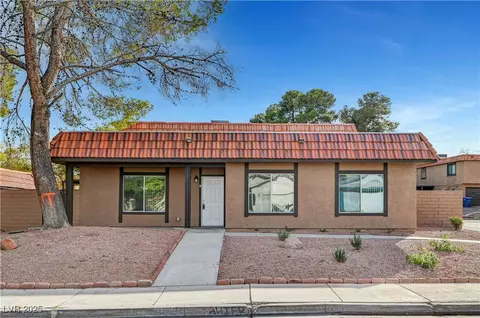 321 Brookside Ln #A, Las Vegas, NV 89107