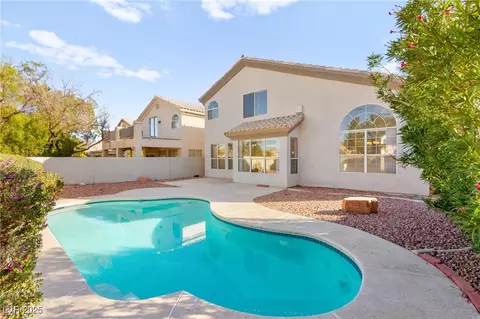 8104 Villa Finestra Dr, Las Vegas, NV 89128