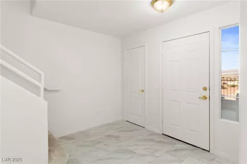 Entry Way - 2162 Camel Mesa Dr, Laughlin, NV 89029 photo 2 of 3