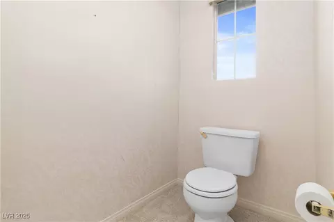 Bath - 2162 Camel Mesa Dr, Laughlin, NV 89029 photo 6 of 8