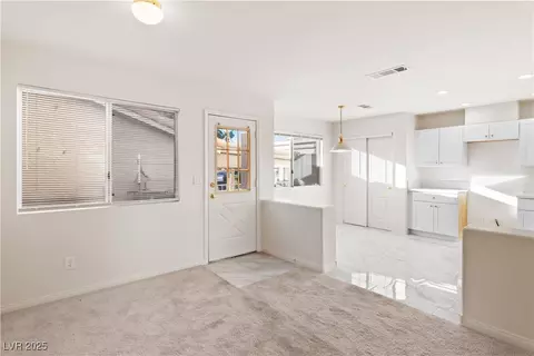 Living - 2162 Camel Mesa Dr, Laughlin, NV 89029 photo 2 of 14