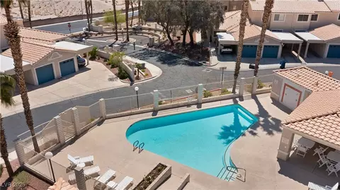 Exterior - 2162 Camel Mesa Dr, Laughlin, NV 89029 photo 24 of 32