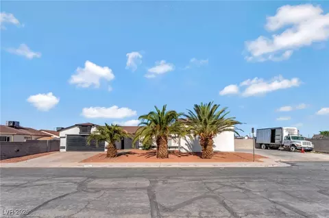 2551 Boulder Point Ct, Las Vegas, NV 89115
