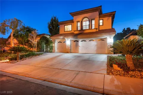 10755 Hobbiton Ave, Las Vegas, NV 89135