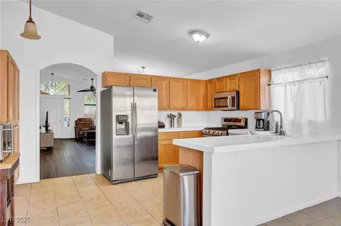 3108 Emerald Creek Dr, Las Vegas, NV 89156