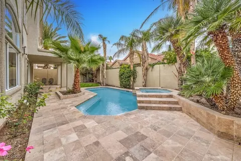 2058 Hidden Hollow Ln, Henderson, NV 89012