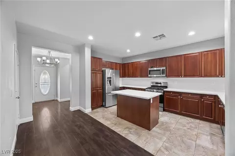 3713 Metter St, Las Vegas, NV 89129