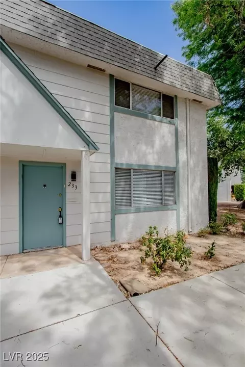 233 Pecos Way, Las Vegas, NV 89121