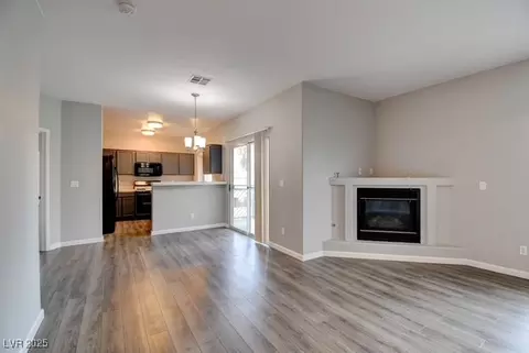 6901 Squaw Mountain Dr #202, Las Vegas, NV 89130