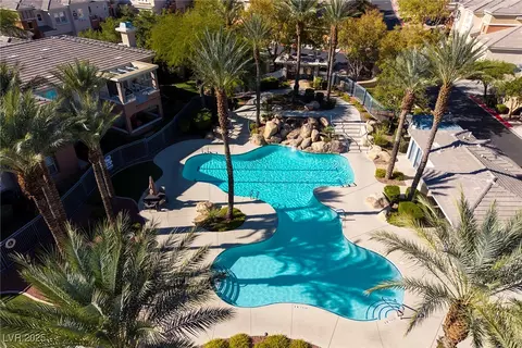 821 Glacier Peak Ln #202, Las Vegas, NV 89144